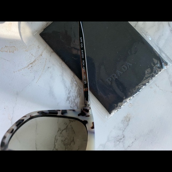 Prada Silver Tortoise White Green Aviator Sunglasses Beyoncé - Picture 5 of 8